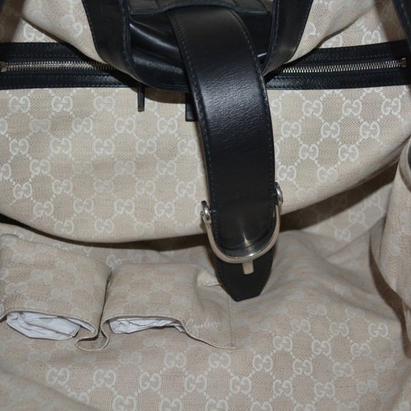 NWT Gucci Black Soft Stirrup Washed Leather Shoulder Bag - Picture 8 of 8